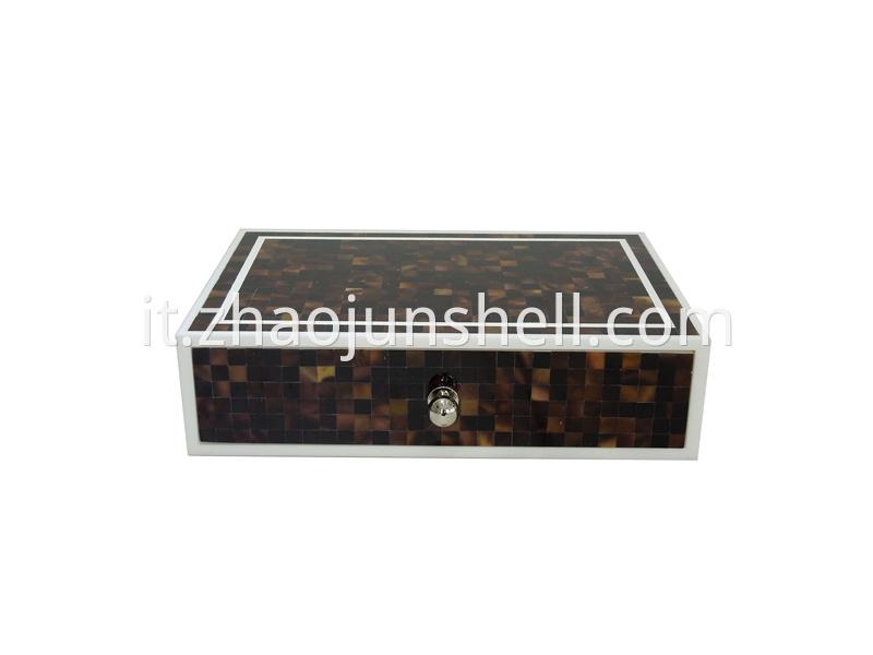 pen shell amenity box